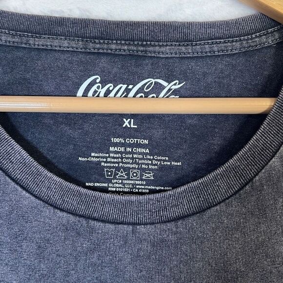 Coca Cola distressed vintage T-shirt- NWT-‎ Men XL - Picture 3 of 7